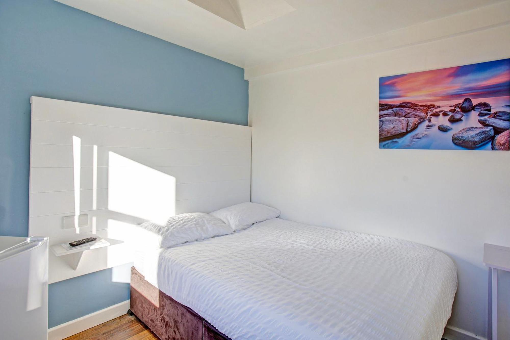 Oyo Aparthotel Hathern Exterior photo